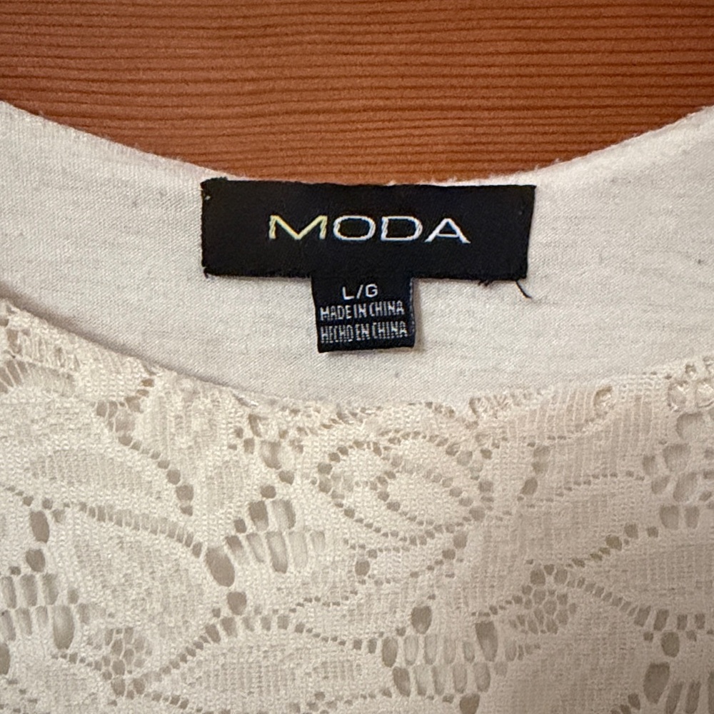 Moda Cream Lace Tank Top - Picture 2 of 6